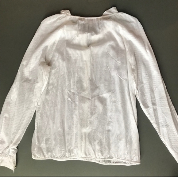 LOFT soft white on white pin stripe peasant blouse size medium - Picture 4 of 5